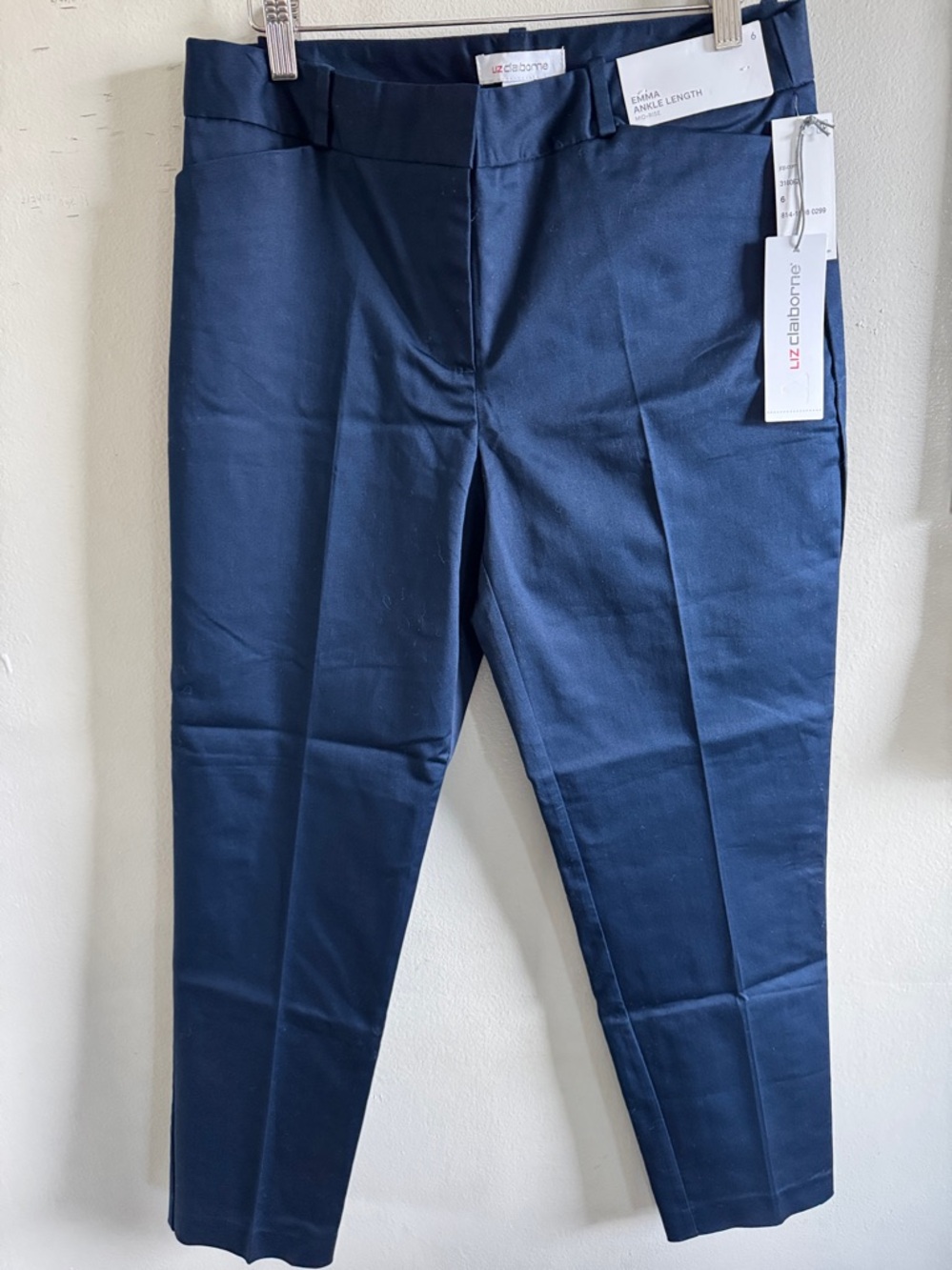 Liz Claiborne Emma Ankle Length mid-rise size 6 NWT